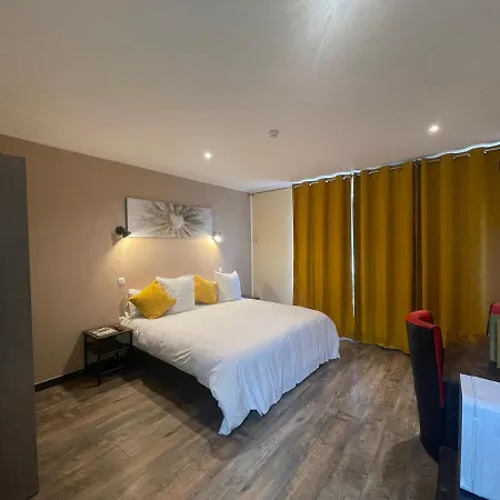 فندق Leclerc Centre Gare لو مان