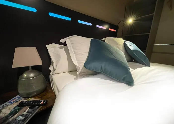 Leclerc Centre Gare Hotel 3*